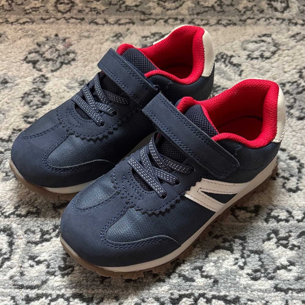 CARTER’s Bailey sneakers